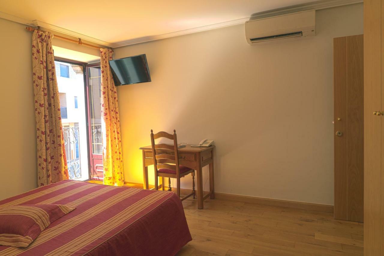 Hotel Jacobeo Belorado Dış mekan fotoğraf